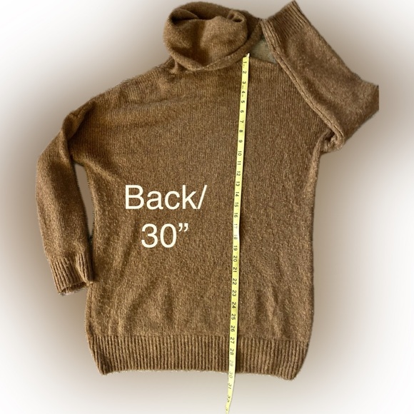 H & M Wool/Alpaca Blend Copper/Brown Cowl-neck SWEATER🔥 OVERSIZED SM/Med🔥EUC🔥 - Picture 9 of 12
